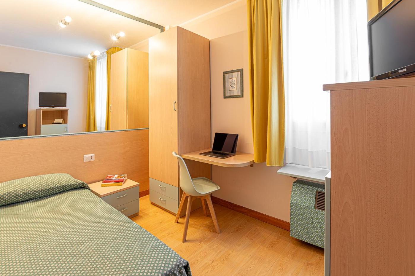 Hotel Zio อิโมลา ภายนอก รูปภาพ
