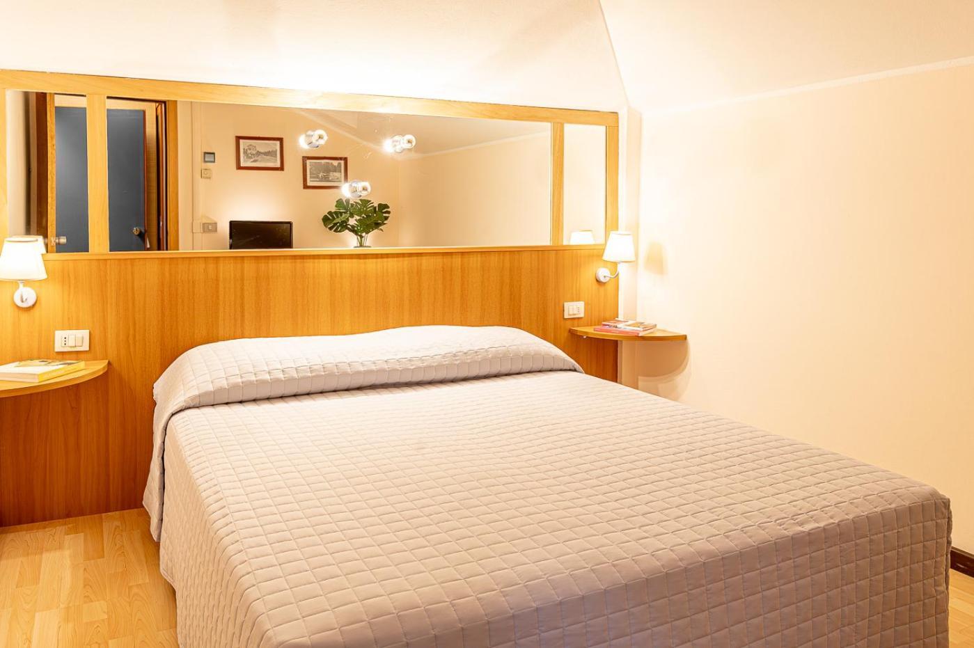 Hotel Zio อิโมลา ภายนอก รูปภาพ