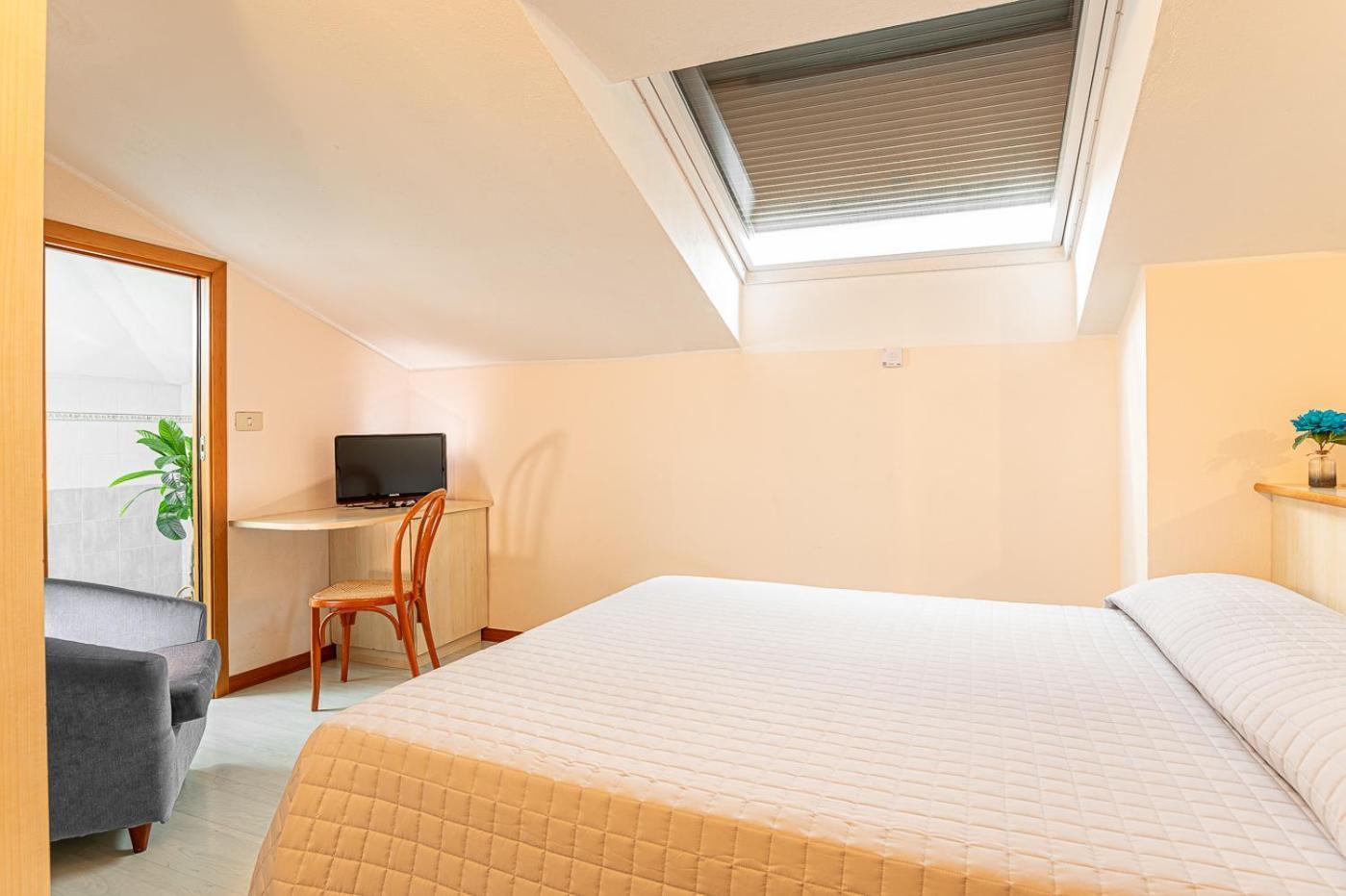 Hotel Zio อิโมลา ภายนอก รูปภาพ